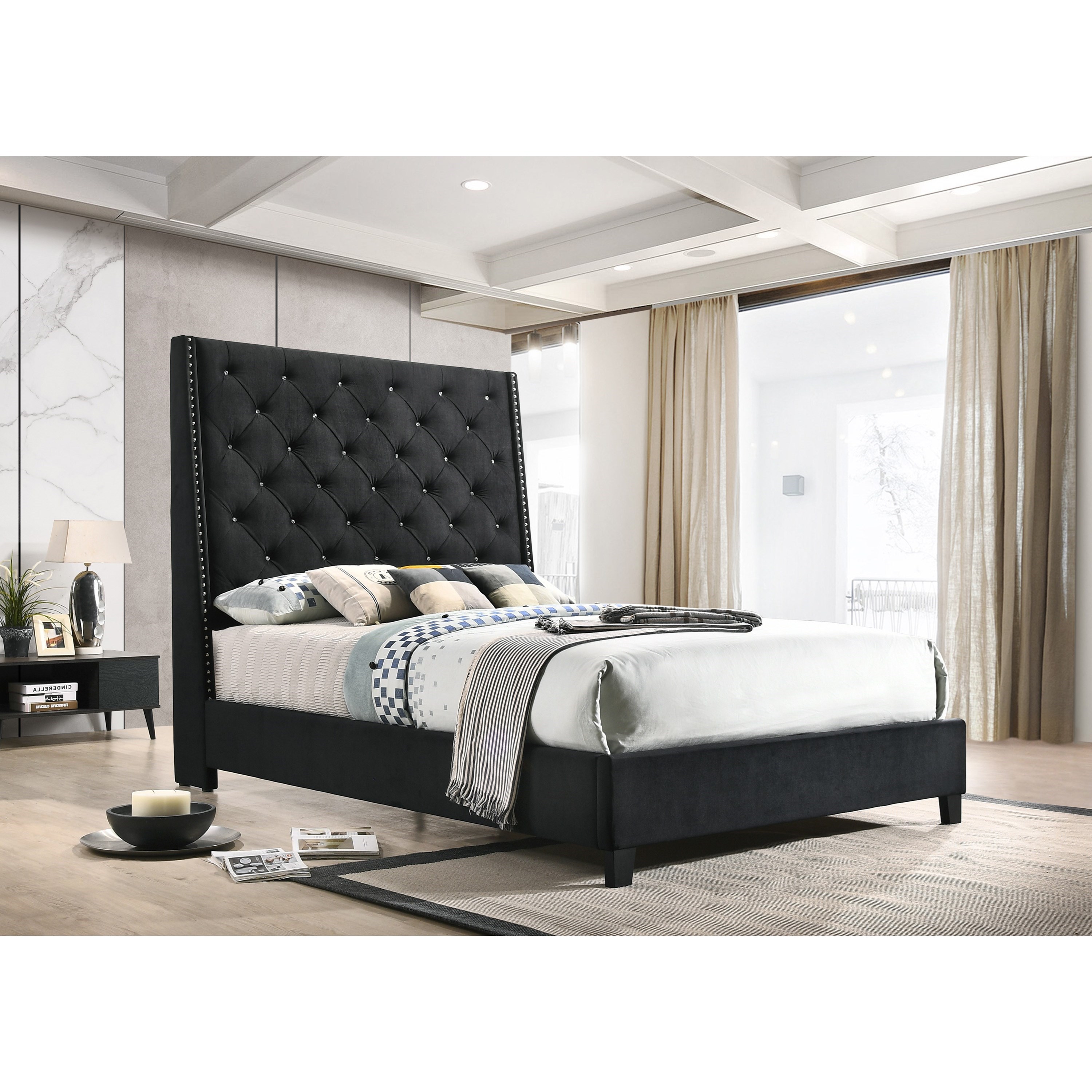 Crown Mark Furniture Chantilly Bed King Upholstered Bed with Button